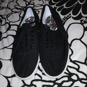 Size 10 Mossimo Sneakers